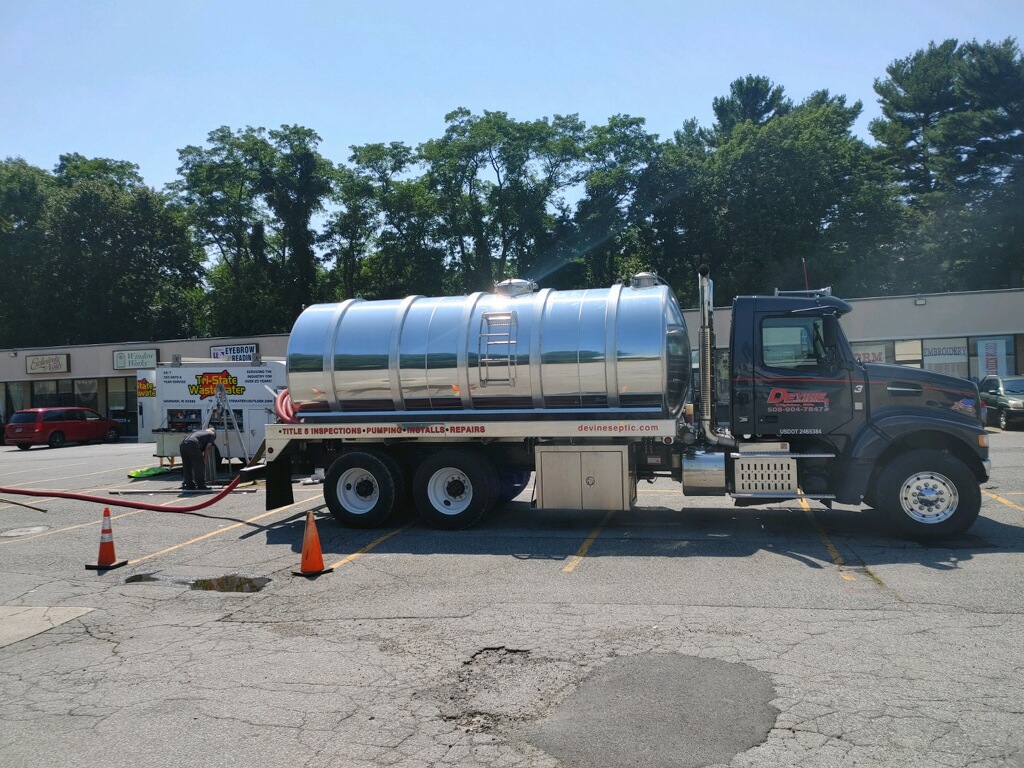commercial septic pumping